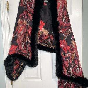 Boston Proper Black and Red Paisley Cape with Fur Trim one size new